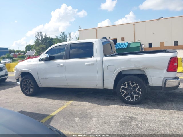 2026 Ram 1500 Laramie  4x4 5'7 Box მანქანა იყიდება აუქციონზე, vin: 3C6SRFJP6T4159725, აუქციონის ნომერი: 45885672