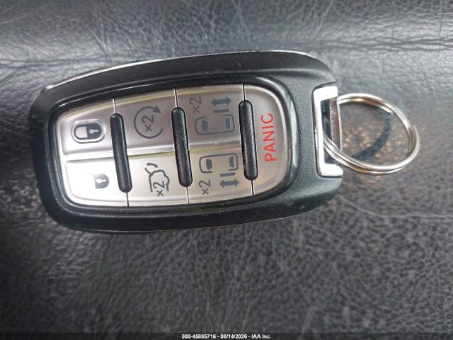 45885716 :رقم المزاد ، 2C4RC1BGXJR217190 vin ، 2018 Chrysler Pacifica Touring L مزاد بيع