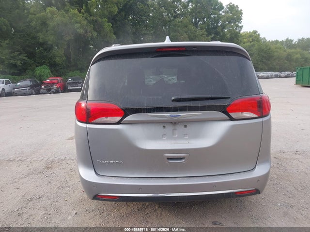 45885716 :رقم المزاد ، 2C4RC1BGXJR217190 vin ، 2018 Chrysler Pacifica Touring L مزاد بيع