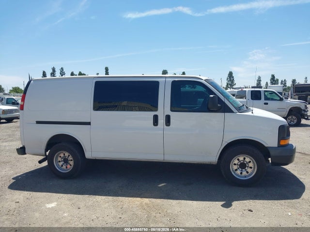 Chevrolet Express 2500 Work Van 2014 1GCWGFCA8E1182657 Image 14
