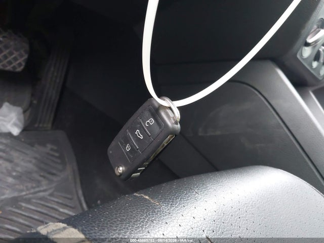 3VWDB7AJ0HM382242 Volkswagen Jetta 1.4t Se