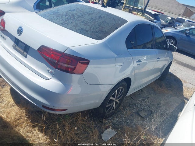 3VWDB7AJ0HM382242 Volkswagen Jetta 1.4t Se