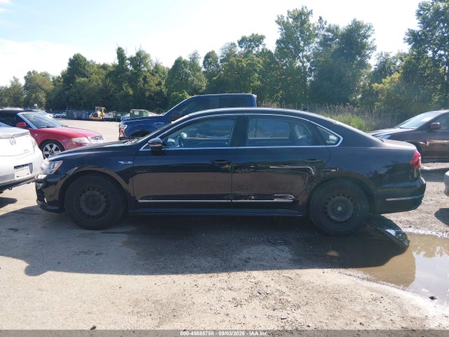 2017 Volkswagen Passat 1.8t R-line მანქანა იყიდება აუქციონზე, vin: 1VWDT7A39HC045584, აუქციონის ნომერი: 45885758