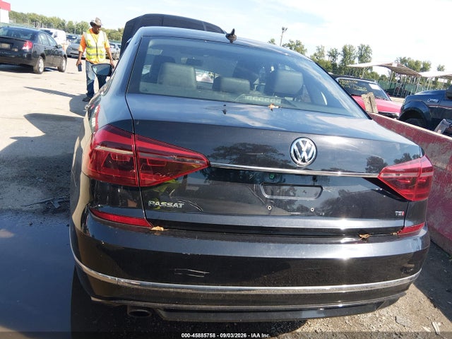 2017 Volkswagen Passat 1.8t R-line მანქანა იყიდება აუქციონზე, vin: 1VWDT7A39HC045584, აუქციონის ნომერი: 45885758