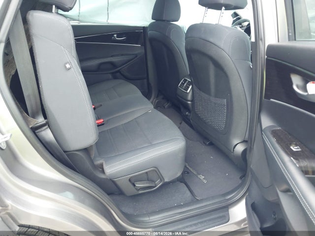 2019 Kia Sorento 2.4l L მანქანა იყიდება აუქციონზე, vin: 5XYPG4A3XKG500688, აუქციონის ნომერი: 45885770