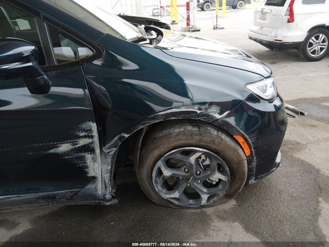 Chrysler Pacifica Hybrid Limited 2022 2C4RC1S72NR189777 Image 6