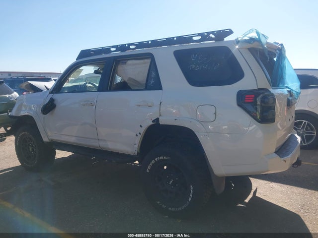 45885780 :رقم المزاد ، JTEBU5JR6J5490872 vin ، 2018 Toyota 4runner Sr5 Premium مزاد بيع
