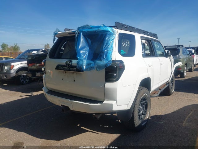45885780 :رقم المزاد ، JTEBU5JR6J5490872 vin ، 2018 Toyota 4runner Sr5 Premium مزاد بيع