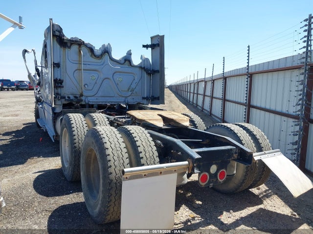 2014 Freightliner Cascadia 125 მანქანა იყიდება აუქციონზე, vin: 3AKJGLD58ESFK2825, აუქციონის ნომერი: 45885805