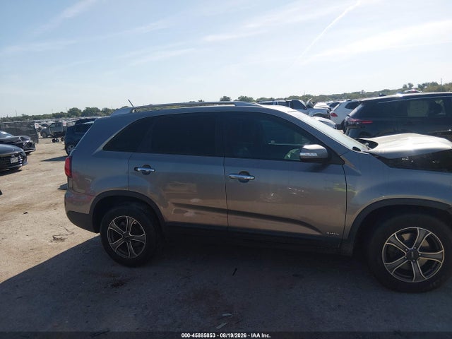 2014 Kia Sorento Lx მანქანა იყიდება აუქციონზე, vin: 5XYKTCA68EG523174, აუქციონის ნომერი: 45885853