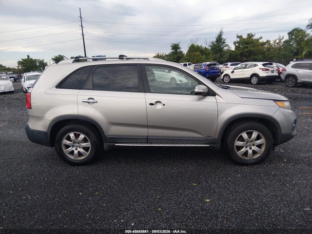 2013 Kia Sorento Lx V6 მანქანა იყიდება აუქციონზე, vin: 5XYKTDA22DG331153, აუქციონის ნომერი: 45885861