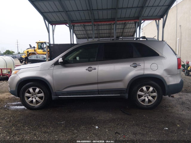 2013 Kia Sorento Lx V6 მანქანა იყიდება აუქციონზე, vin: 5XYKTDA22DG331153, აუქციონის ნომერი: 45885861