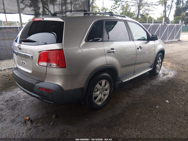 2013 Kia Sorento Lx V6 მანქანა იყიდება აუქციონზე, vin: 5XYKTDA22DG331153, აუქციონის ნომერი: 45885861