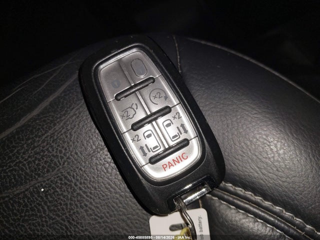 Продаж на аукціоні авто 2018 Chrysler Pacifica Touring L, vin: 2C4RC1BG8JR350787, номер лоту: 45885895
