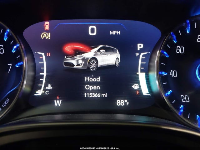 Продаж на аукціоні авто 2018 Chrysler Pacifica Touring L, vin: 2C4RC1BG8JR350787, номер лоту: 45885895