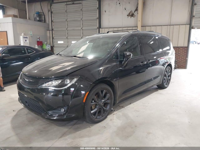 Продаж на аукціоні авто 2018 Chrysler Pacifica Touring L, vin: 2C4RC1BG8JR350787, номер лоту: 45885895