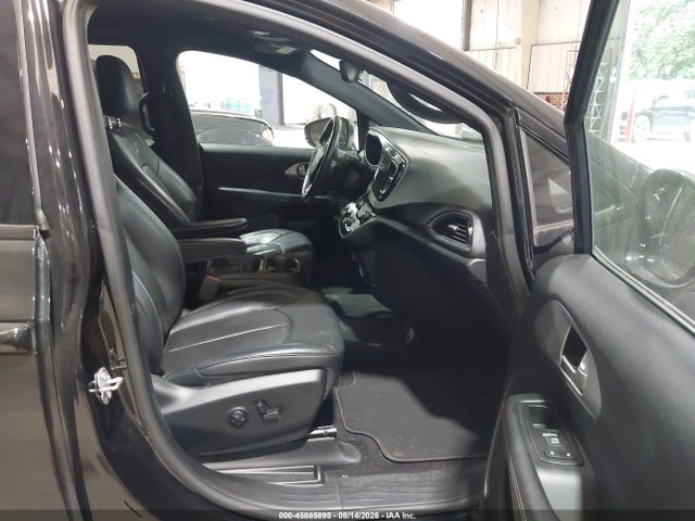 Продаж на аукціоні авто 2018 Chrysler Pacifica Touring L, vin: 2C4RC1BG8JR350787, номер лоту: 45885895