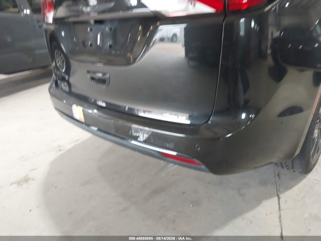 Продаж на аукціоні авто 2018 Chrysler Pacifica Touring L, vin: 2C4RC1BG8JR350787, номер лоту: 45885895