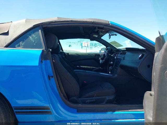 2013 Ford Mustang V6 მანქანა იყიდება აუქციონზე, vin: 1ZVBP8EMXD5219780, აუქციონის ნომერი: 45885921