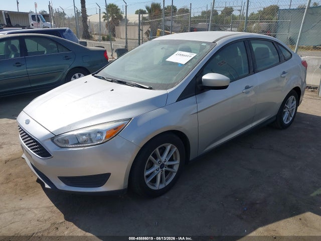Ford FOCUS SE 2018 1FADP3F21JL252675 Image 2