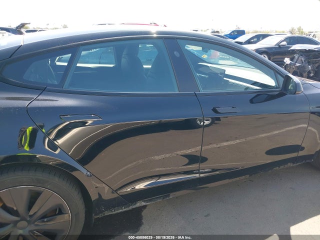 45886029 :رقم المزاد ، 5YJSA1E53NF490085 vin ، 2022 Tesla Model S Dual Motor All-wheel Drive مزاد بيع