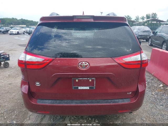 45886030 :رقم المزاد ، 5TDKZ3DC5JS904669 vin ، 2018 Toyota Sienna Le 8 Passenger مزاد بيع