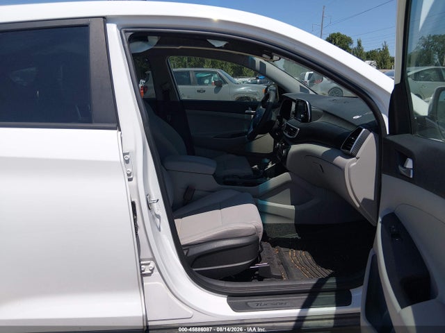 Hyundai TUCSON SE 2019 KM8J23A41KU012957 Image 5