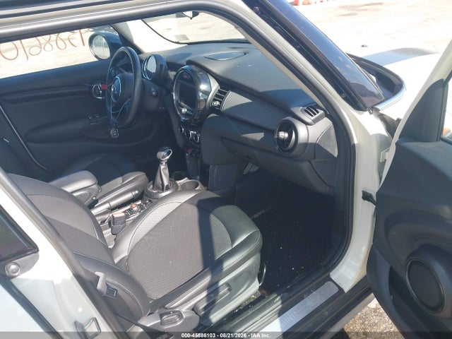 Продаж на аукціоні авто 2017 Mini Hardtop Cooper, vin: WMWXU1C52H2E18589, номер лоту: 45886103
