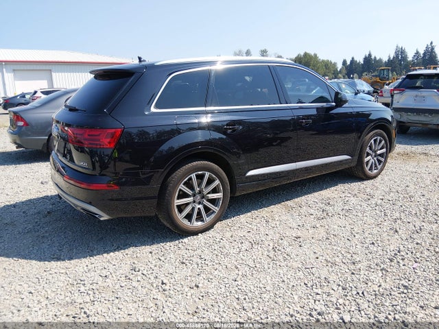 Audi Q7 2.0t Premium 2017 WA1LHAF71HD042255 Image 4