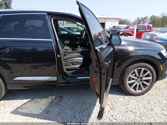 Audi Q7 2.0t Premium 2017 WA1LHAF71HD042255 Image 5