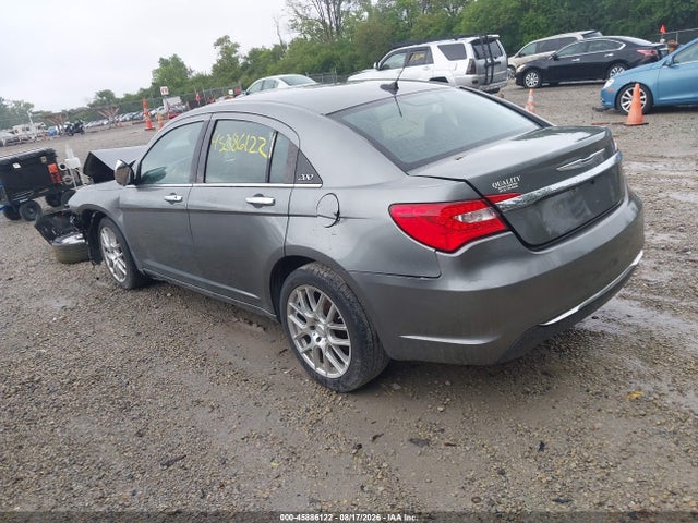 45886122 :رقم المزاد ، 1C3BC2FB0BN582373 vin ، 2011 Chrysler 200 Limited مزاد بيع