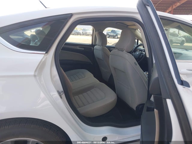 Ford FUSION S 2017 3FA6P0G73HR415923 Image 8
