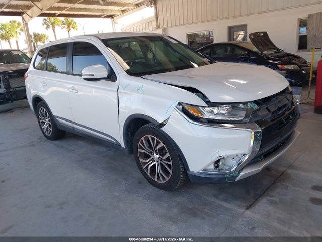 Продаж на аукціоні авто 2017 Mitsubishi Outlander Se, vin: JA4AD3A3XHZ063739, номер лоту: 45886234
