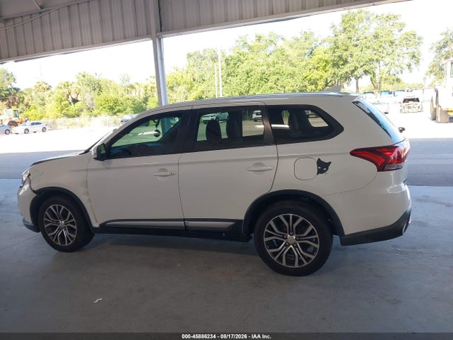 Продаж на аукціоні авто 2017 Mitsubishi Outlander Se, vin: JA4AD3A3XHZ063739, номер лоту: 45886234
