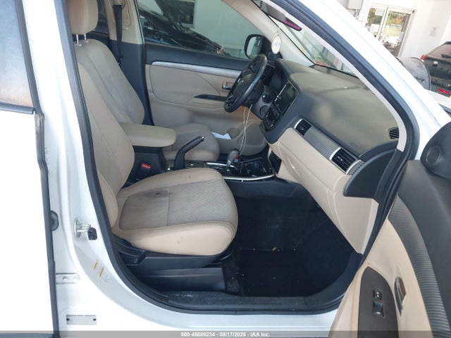 Продаж на аукціоні авто 2017 Mitsubishi Outlander Se, vin: JA4AD3A3XHZ063739, номер лоту: 45886234