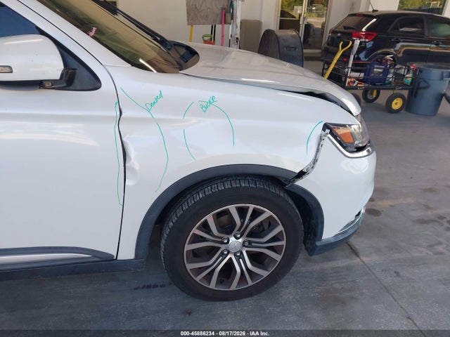Продаж на аукціоні авто 2017 Mitsubishi Outlander Se, vin: JA4AD3A3XHZ063739, номер лоту: 45886234