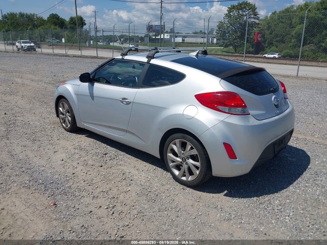 2016 Hyundai Veloster მანქანა იყიდება აუქციონზე, vin: KMHTC6AD8GU257401, აუქციონის ნომერი: 45886293