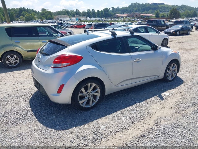 2016 Hyundai Veloster მანქანა იყიდება აუქციონზე, vin: KMHTC6AD8GU257401, აუქციონის ნომერი: 45886293