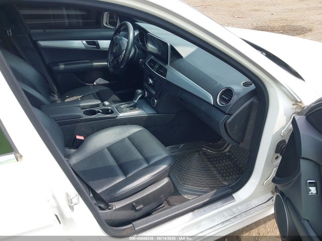 45886336 :رقم المزاد ، WDDGF4HB9EA950259 vin ، 2014 Mercedes-benz C 250 Sport مزاد بيع