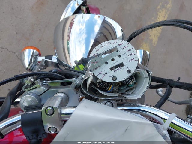 45886379 :رقم المزاد ، 1HFSC43024A401977 vin ، 2004 Honda Vt1100 C2 مزاد بيع