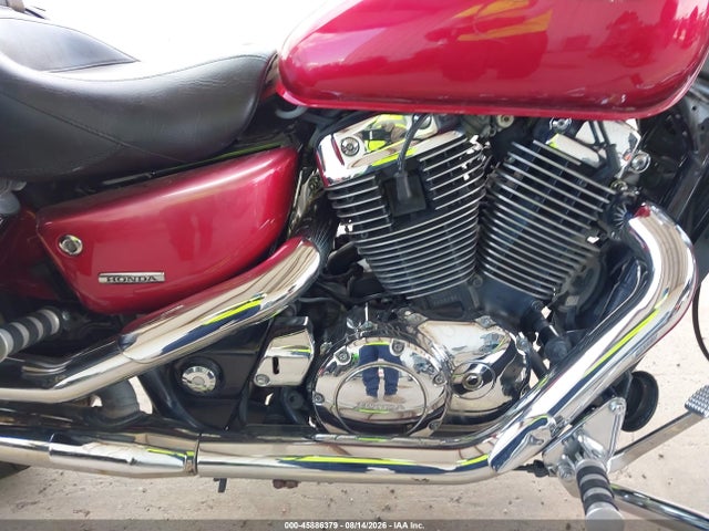 45886379 :رقم المزاد ، 1HFSC43024A401977 vin ، 2004 Honda Vt1100 C2 مزاد بيع