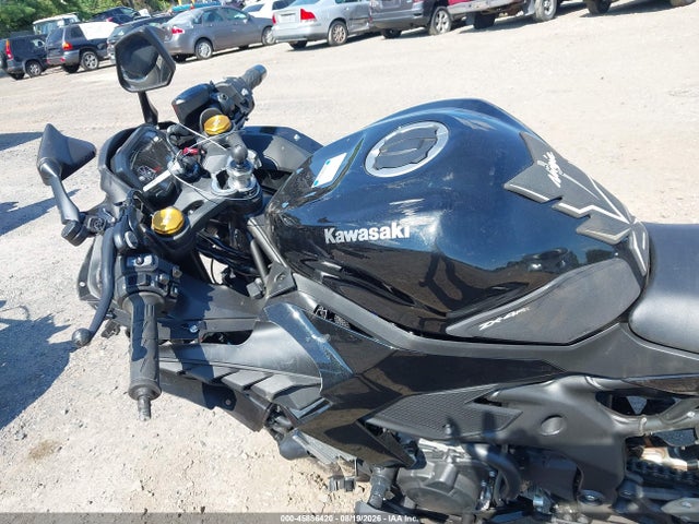 45886420 :رقم المزاد ، ML5ZXCP10SDA42647 vin ، 2025 Kawasaki Zx400 P مزاد بيع