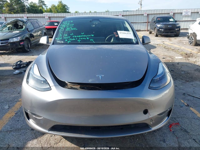 7SAYGDEF9SA338715 Tesla Model Y Performance Dual Motor All-wheel Drive