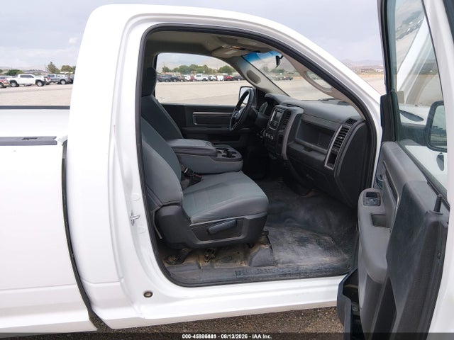 3C6JR6DG6KG502781 RAM 1500 Classic Tradesman 4x2 8&#039; Box