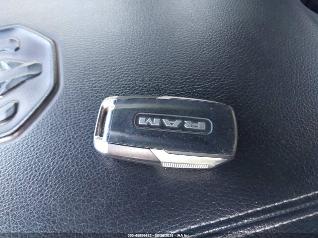 Продажа на аукционе авто 2022 Ram 2500 Laramie  4x4 6'4 Box, vin: 3C6UR5FL7NG160568, номер лота: 45886482