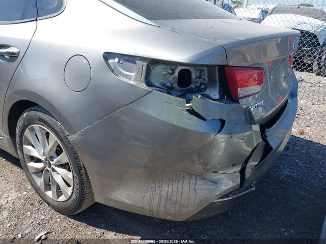 Продаж на аукціоні авто 2018 Kia Optima Ex, vin: 5XXGU4L3XJG207804, номер лоту: 45886565