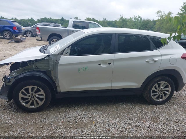 Продажа на аукционе авто 2017 Hyundai Tucson Se, vin: KM8J23A45HU277891, номер лота: 45886576