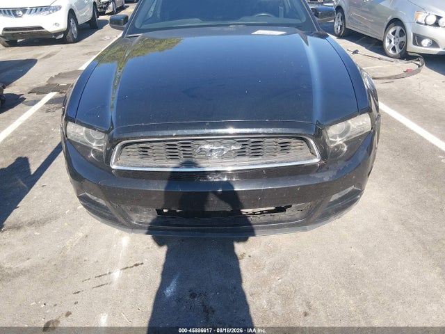 2013 Ford Mustang V6 მანქანა იყიდება აუქციონზე, vin: 1ZVBP8AM8D5263220, აუქციონის ნომერი: 45886617