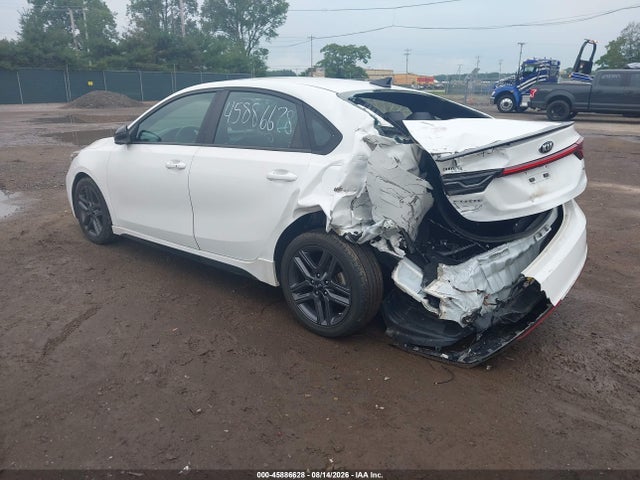 45886628 :رقم المزاد ، 3KPF34AD9ME323437 vin ، 2021 Kia Forte Gt-line مزاد بيع