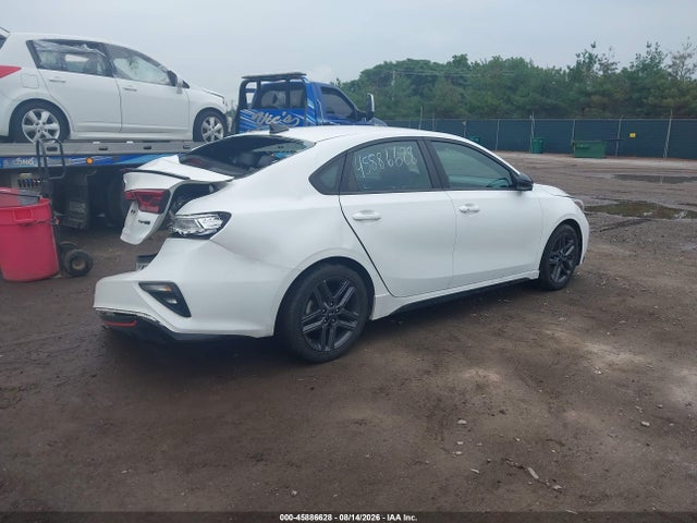 45886628 :رقم المزاد ، 3KPF34AD9ME323437 vin ، 2021 Kia Forte Gt-line مزاد بيع